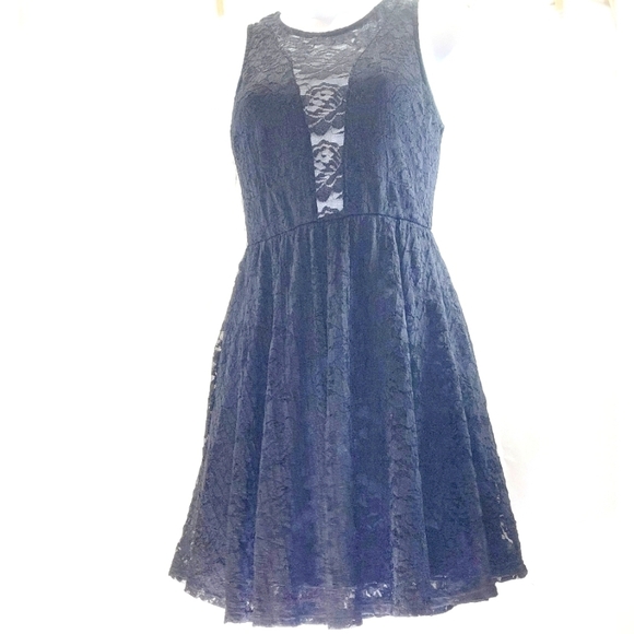 Finn & Clover sleeveless lace mini dress size small - Picture 1 of 9